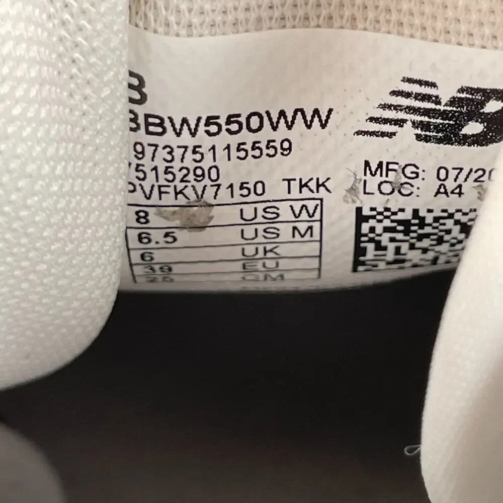 New Balance 550 Women's Size 8 Triple White Casual Sneakers Athletic Shoes EUC